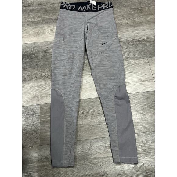 Nike Women's Pro Legging , Dri-Fit 7/8 Crop Athletic Leggings gray - Picture 2 of 4